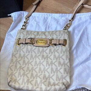 Michael Kors Cream and Gold Crossbody Bag with Gold Accents